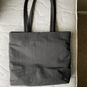 Lululemon black bag